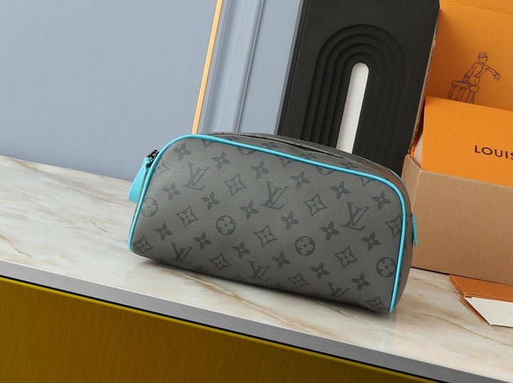 Dopp Kit Monogram Eclipse Canvas | LV travel Bags Daily Stuff