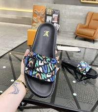 LV Men's Interlocking   slide sandal Daily Stuff