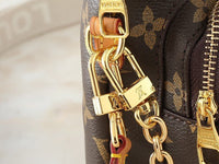Monogram Crossbody Pochette Chain Bag Hand Bag Shoulder Bag Daily Stuff