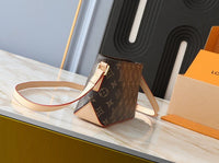 LV Women  Pochette Monogram Bag Daily Stuff