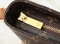 LV Women  Pochette Monogram Bag Daily Stuff