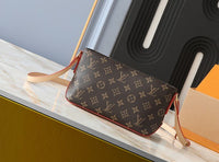 LV Women  Pochette Monogram Bag Daily Stuff