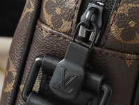 getaway messenger Eclipse Monogram Bag Daily Stuff