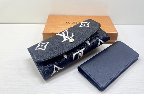 Emilie wallet monogram bag Daily Stuff