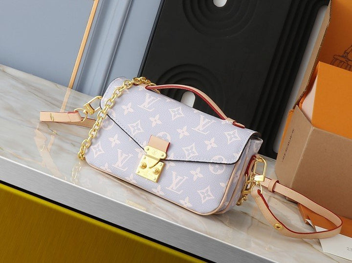 Pochette Metis East West  Bag Daily Stuff