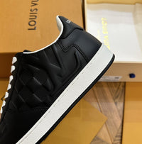 LV Men's  Rivoli Sneaker Daily Stuff