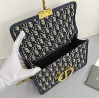 Luxury 30 Montaigne East-West Bag With Chain Bag