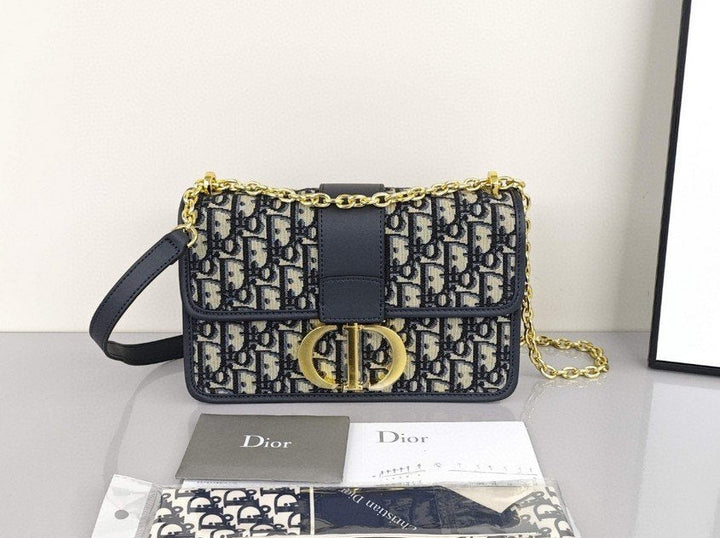 Luxury 30 Montaigne East-West Bag With Chain Bag
