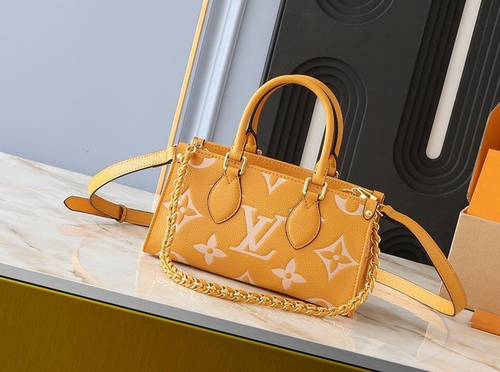 onthego east west bicolor monogram empreinte Daily Stuff